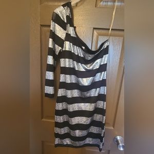 Great for Holiday parties and NYE! New with tags one shoulder party dress